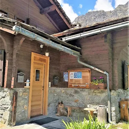 Maison Mont Rose 발토우르넨체